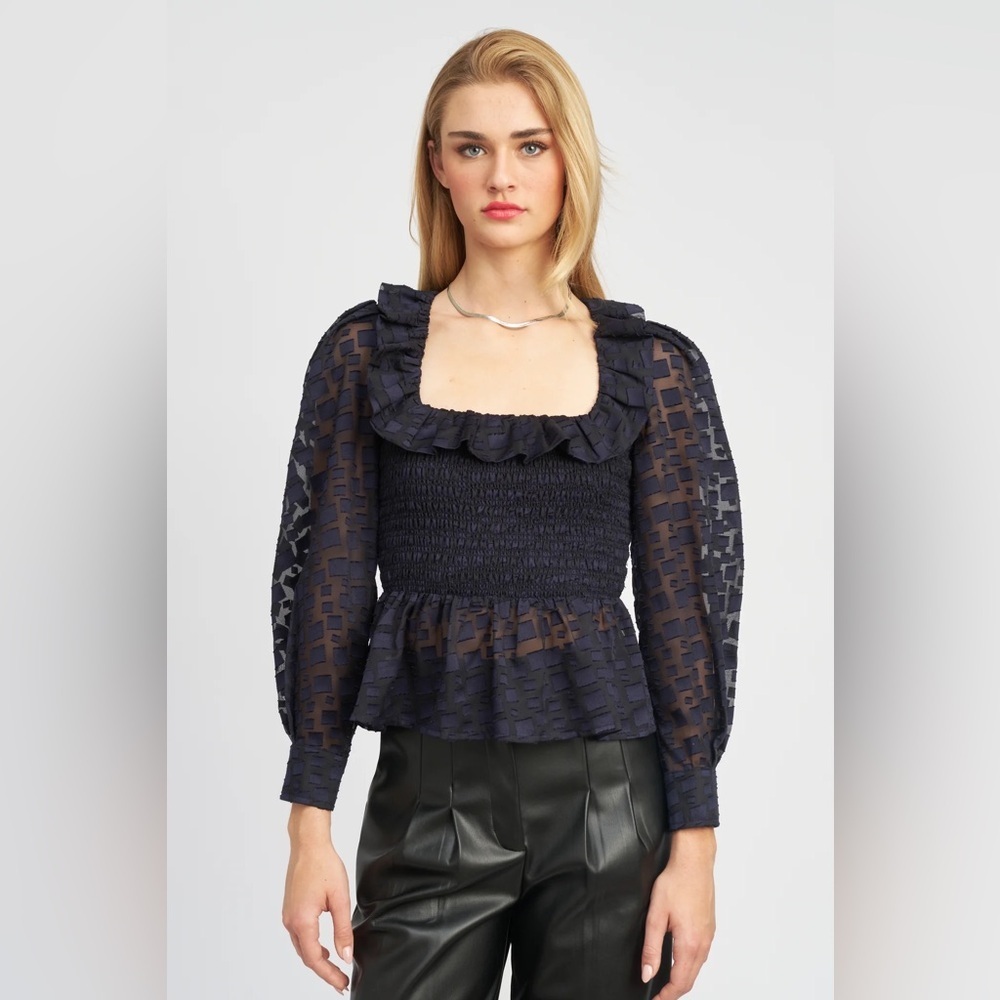 En Saison NWT Bowie Organza Smocked Top in Navy Size Small